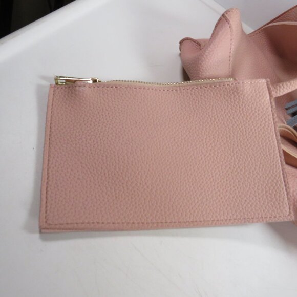 Blush Pink Faux Leather Tote w magnetic closure - Picture 7 of 11